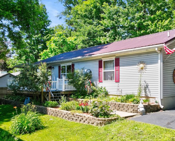 6859 Paradise Park, Boston Twp, MI 48881