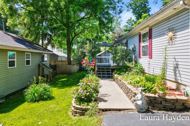 6859 Paradise Park, Boston Twp, MI 48881