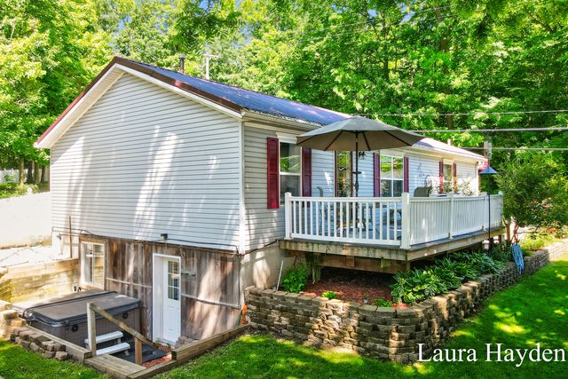 6859 Paradise Park, Boston Twp, MI 48881