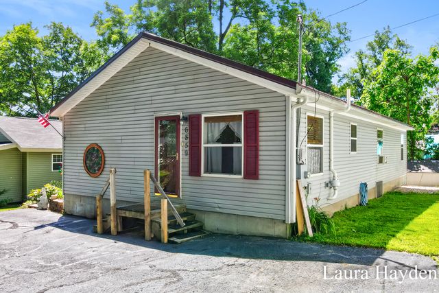 6859 Paradise Park, Boston Twp, MI 48881