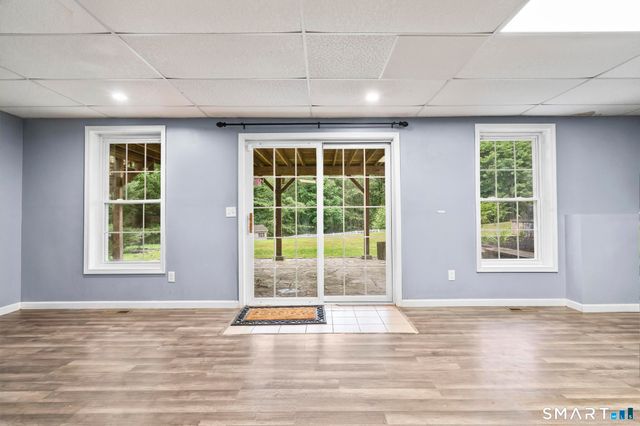36 Little Fox Run, Shelton, CT 06484