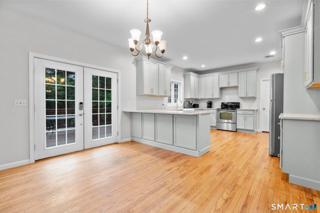 36 Little Fox Run, Shelton, CT 06484