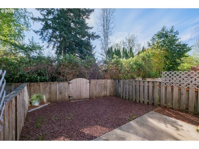 489 Ne CONIFER Blvd, Corvallis, OR 97330