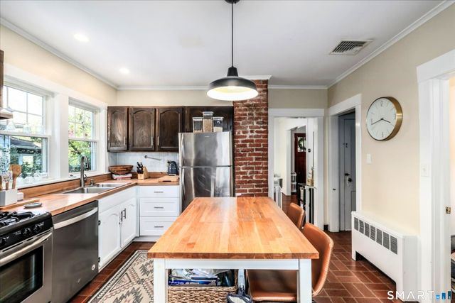 44 Palmer Street, Stamford, CT 06907