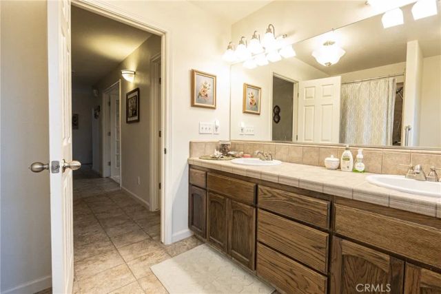 41766 John Muir Drive, Coarsegold, CA 93614