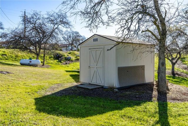 41766 John Muir Drive, Coarsegold, CA 93614