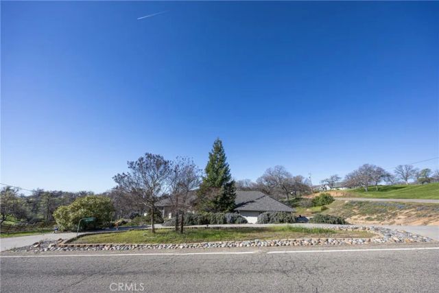 41766 John Muir Drive, Coarsegold, CA 93614