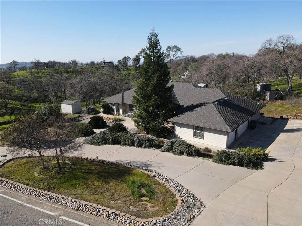 41766 John Muir Drive, Coarsegold, CA 93614
