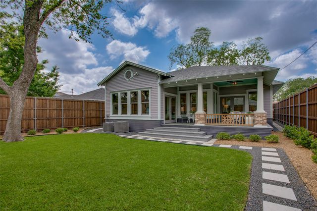 714 N Edgefield Avenue, Dallas, TX 75208