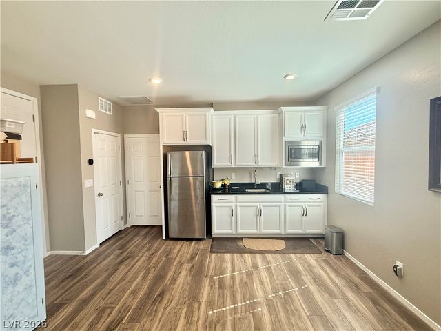2697 Blossom Avenue, Pahrump, NV 89048