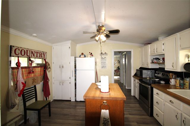 1967 Hopson Drive, Athens, TX 75752