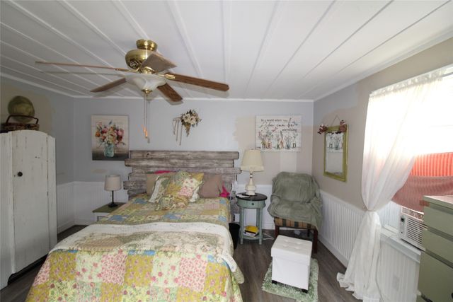 1967 Hopson Drive, Athens, TX 75752