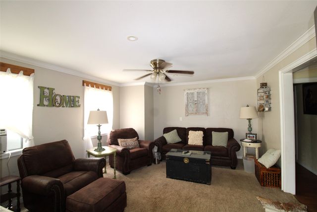 1967 Hopson Drive, Athens, TX 75752