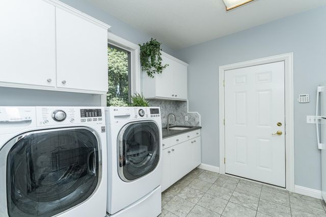 3324 Fox Hollow Lane SW, Rochester, MN 55902