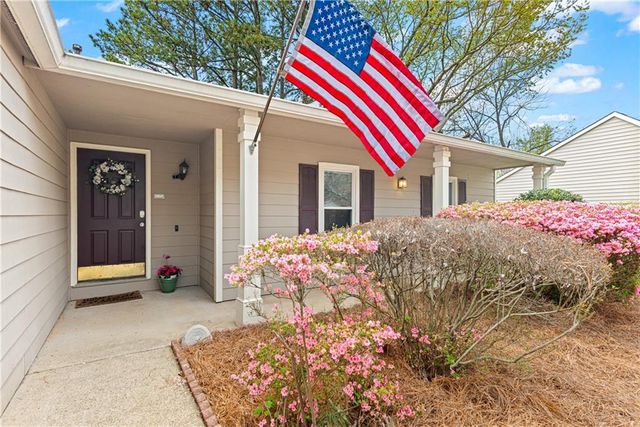 210 Magnolia Tree Court, Alpharetta, GA 30022