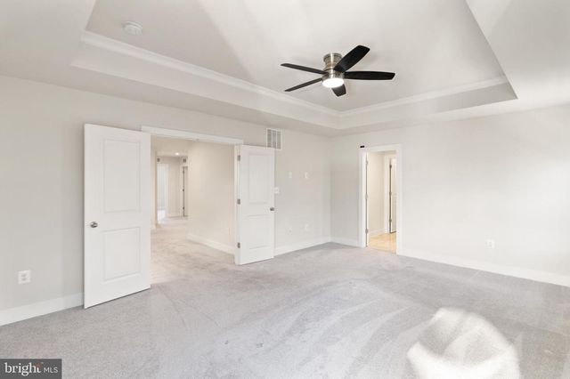 1527 MEADOWLARK GLEN RD, Dumfries, VA 22026