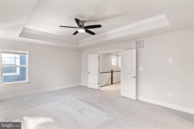 1527 MEADOWLARK GLEN RD, Dumfries, VA 22026