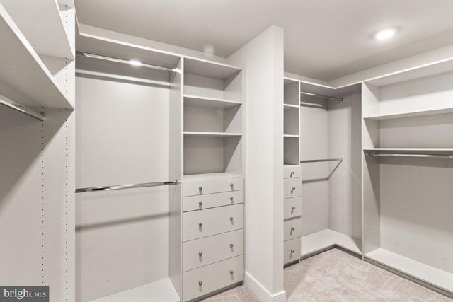 1527 MEADOWLARK GLEN RD, Dumfries, VA 22026