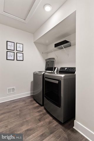 1527 MEADOWLARK GLEN RD, Dumfries, VA 22026