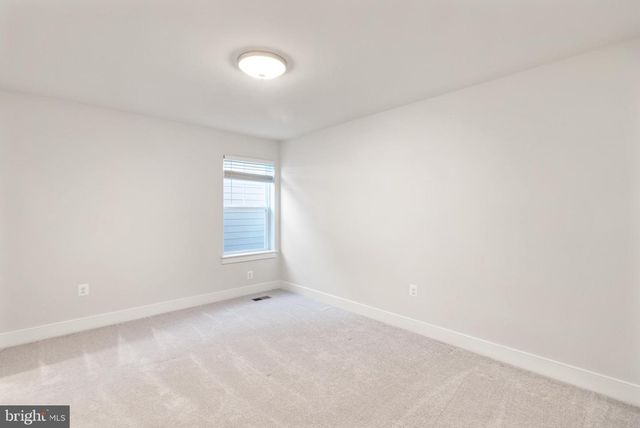 1527 MEADOWLARK GLEN RD, Dumfries, VA 22026