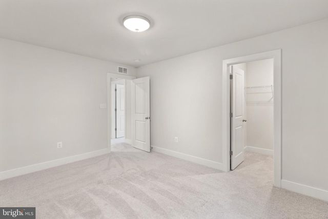 1527 MEADOWLARK GLEN RD, Dumfries, VA 22026