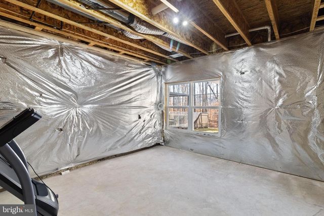 1527 MEADOWLARK GLEN RD, Dumfries, VA 22026