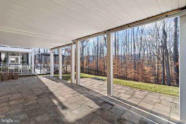 1527 MEADOWLARK GLEN RD, Dumfries, VA 22026