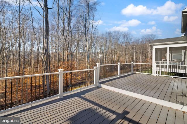 1527 MEADOWLARK GLEN RD, Dumfries, VA 22026