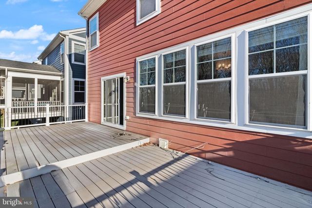 1527 MEADOWLARK GLEN RD, Dumfries, VA 22026