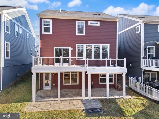 1527 MEADOWLARK GLEN RD, Dumfries, VA 22026