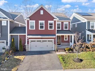 1527 MEADOWLARK GLEN RD, Dumfries, VA 22026