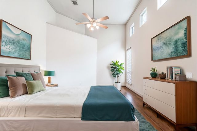 403 Harborside Way, Kemah, TX 77565