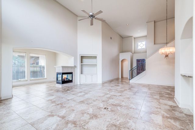 403 Harborside Way, Kemah, TX 77565