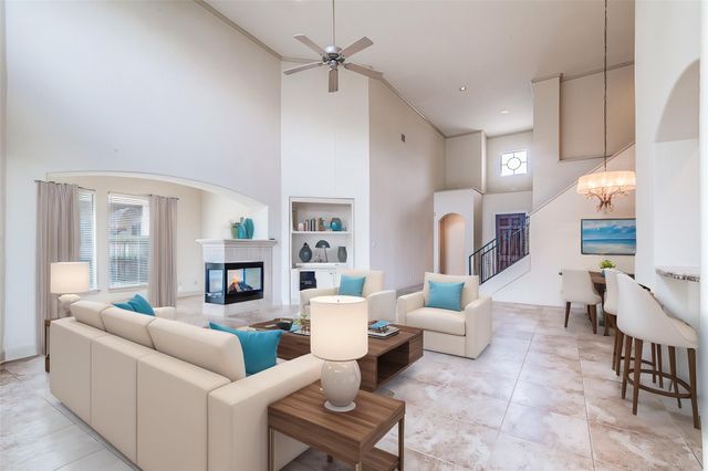 403 Harborside Way, Kemah, TX 77565