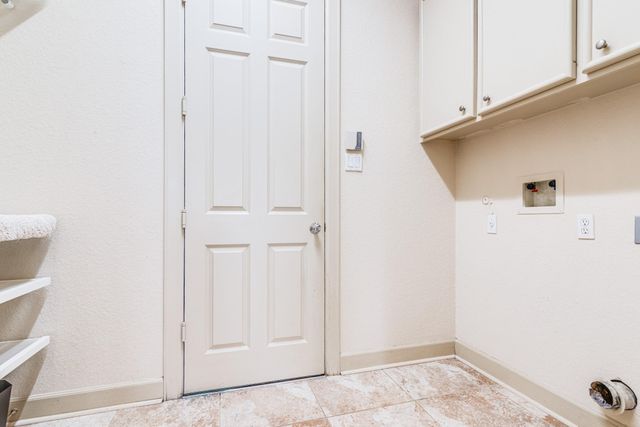 403 Harborside Way, Kemah, TX 77565