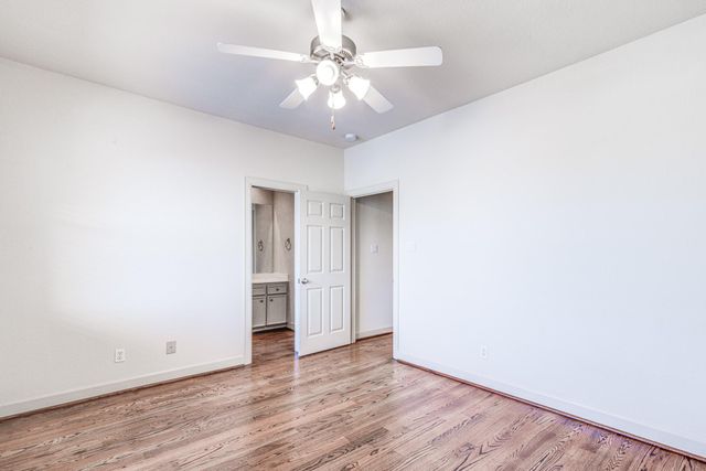 403 Harborside Way, Kemah, TX 77565