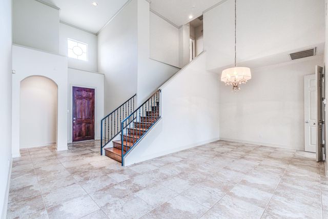 403 Harborside Way, Kemah, TX 77565