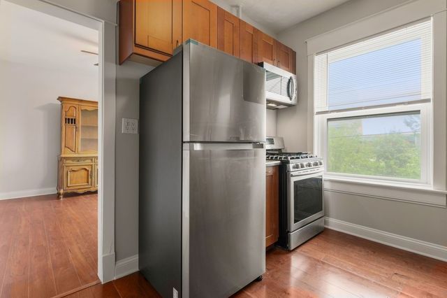 6102 S Kimbark Avenue 2W, Chicago, IL 60637