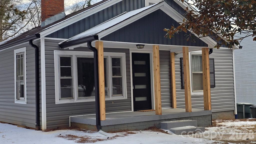 713 Second Street Place SW, Conover, NC 28613