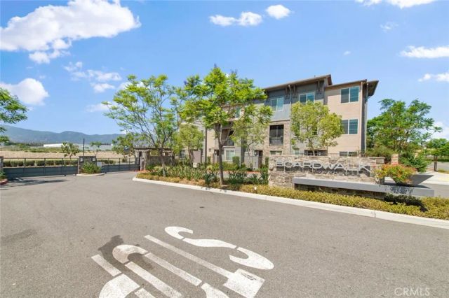 893 Tangelo Way 101, Corona, CA 92878