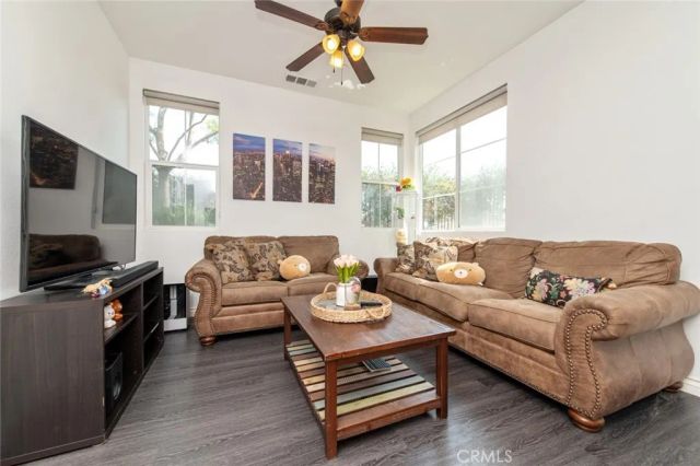 893 Tangelo Way 101, Corona, CA 92878