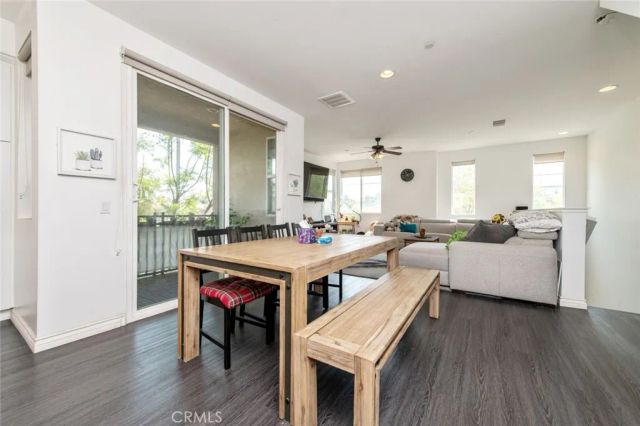 893 Tangelo Way 101, Corona, CA 92878