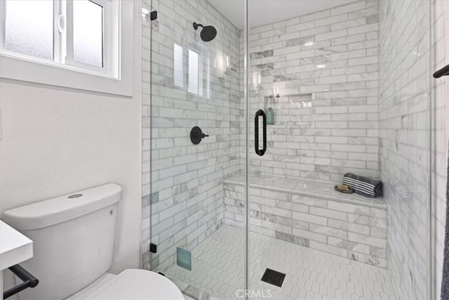 2430 S Cochran, Los Angeles, CA 90016