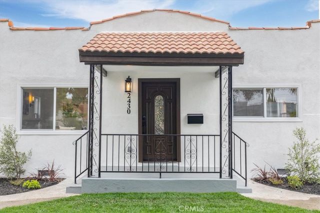 2430 S Cochran, Los Angeles, CA 90016