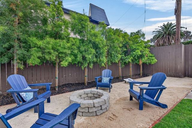 2430 S Cochran, Los Angeles, CA 90016