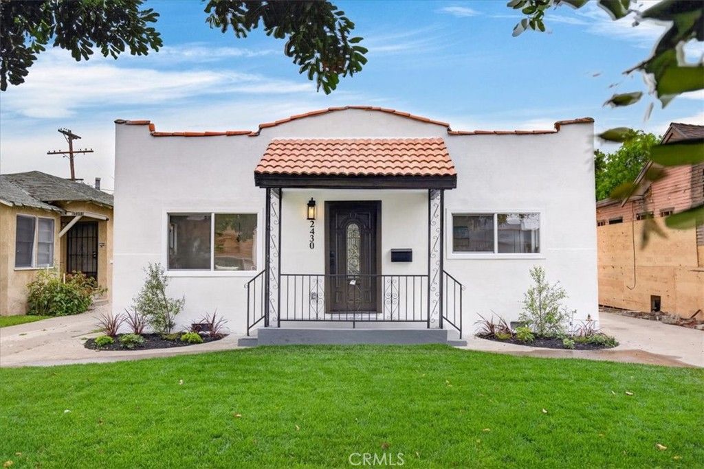 2430 S Cochran Avenue, Los Angeles, CA 90016