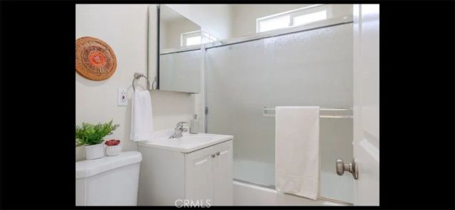 1498 E Topeka, Pasadena, CA 91104