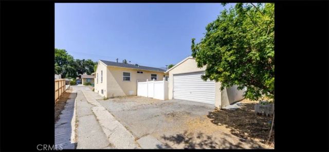 1498 E Topeka, Pasadena, CA 91104