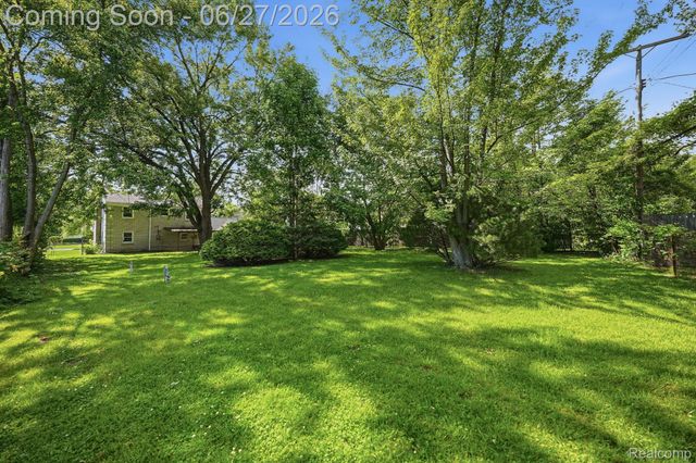 29156 Coolidge Street, Roseville, MI 48066