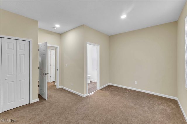 2400 Oberlin Avenue, Lorain, OH 44052